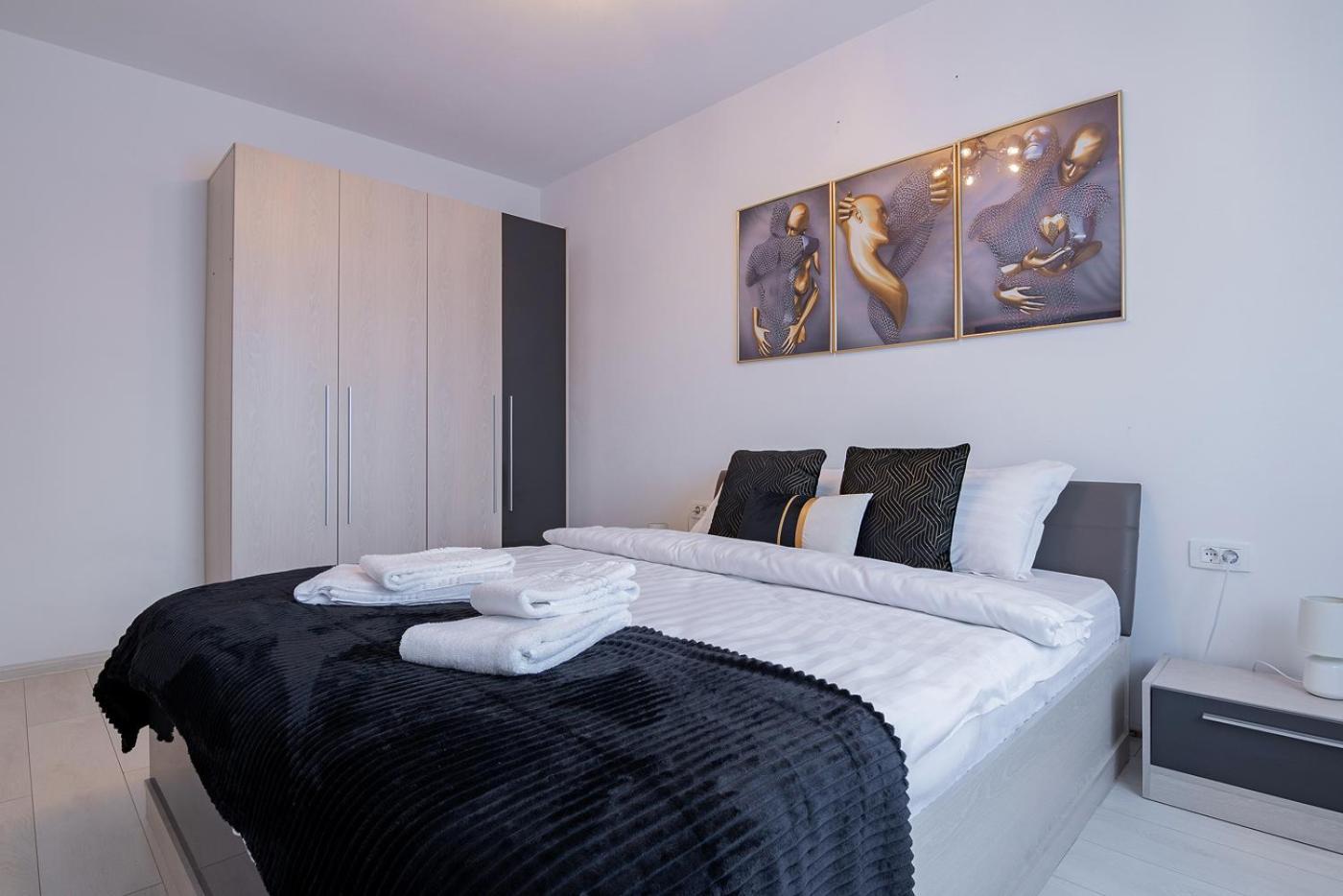With Free Parking Near Coresi Mall By Mm Host * Brașov