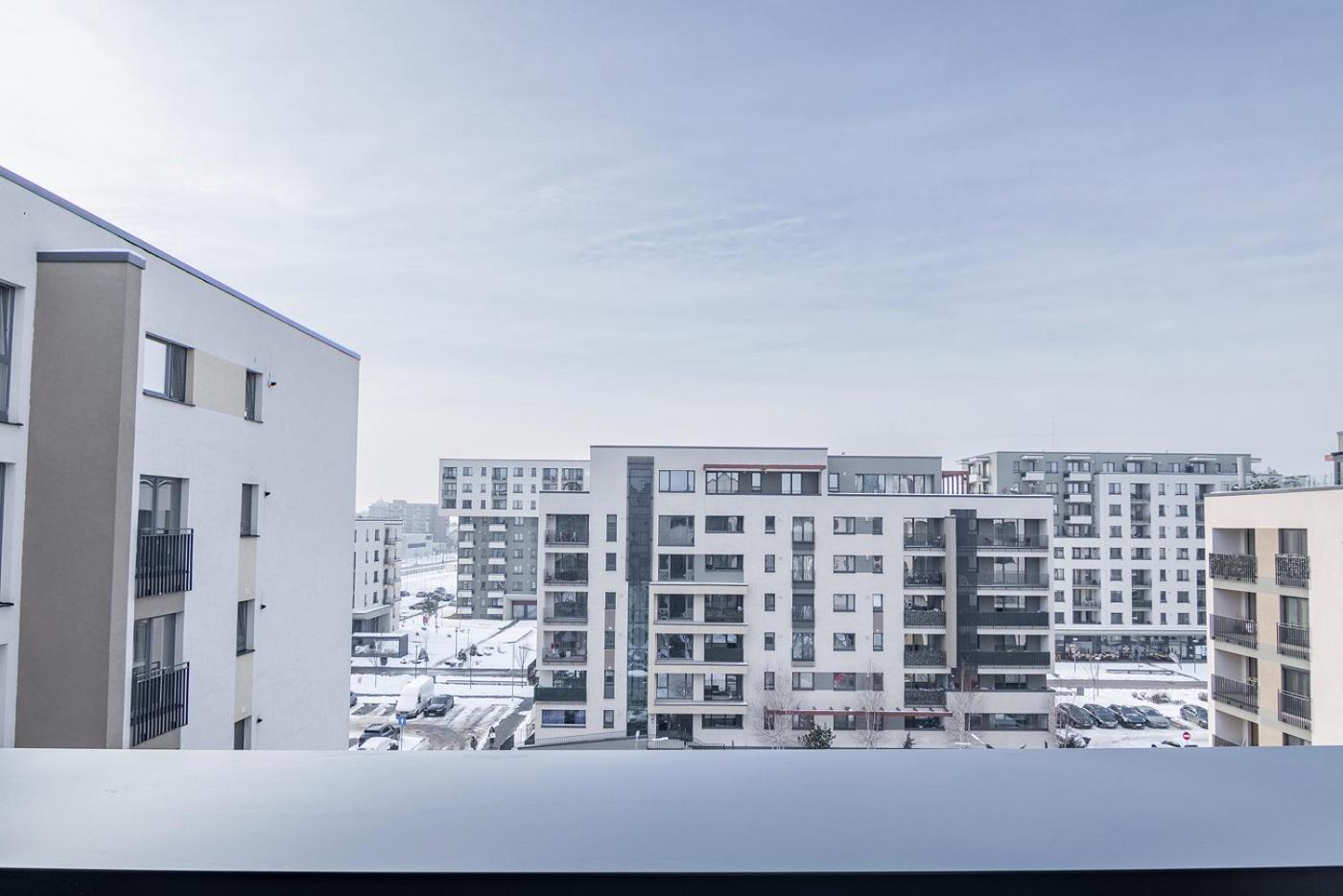 With Free Parking Near Coresi Mall By Mm Host Brașov